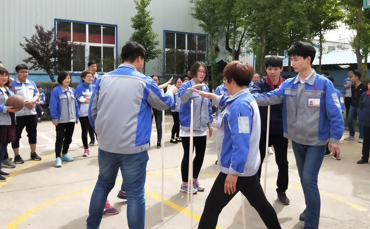 移動森林，看似簡單，實際操作不易，培養了運動員們做事的專注能力