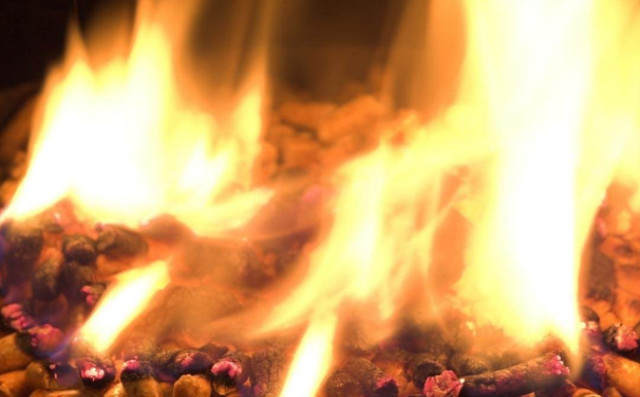 鋸末顆粒機生產的燃料燃燒