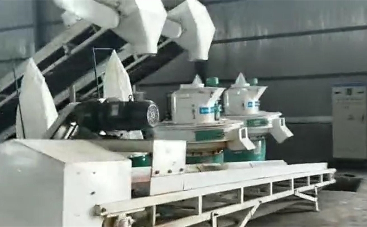 黑河秸稈顆粒機生產線調試成功 黑河秸稈顆粒機生產線調試成功