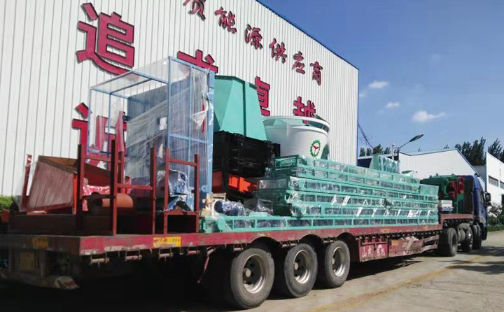 生產(chǎn)線粉碎機已裝車