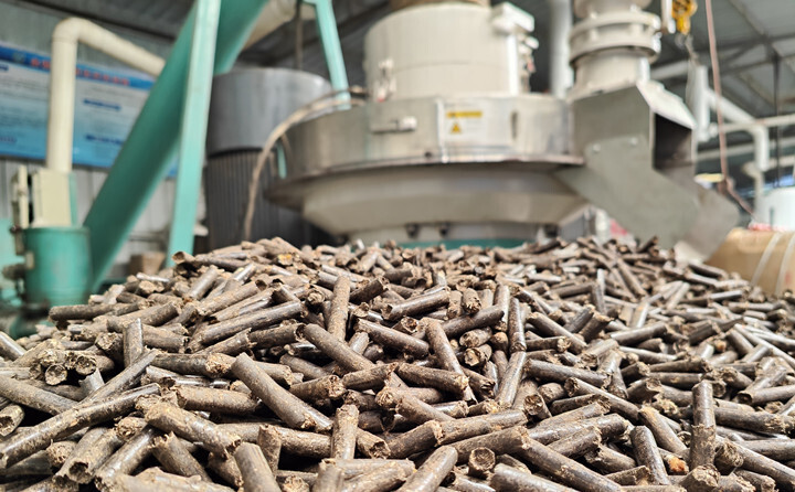 秸稈/園林廢料難處理？用秸稈顆粒機，變廢為寶